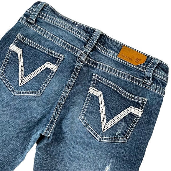 Vigoss size 3 Capri jeans, rolled cuffs, medium wash, some distressing EUC - Picture 6 of 14